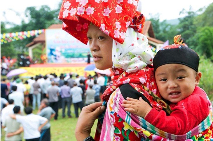Праздник «Киенгзо» народности Зао в уезде Биньлиеу провинции Куангнинь - ảnh 2